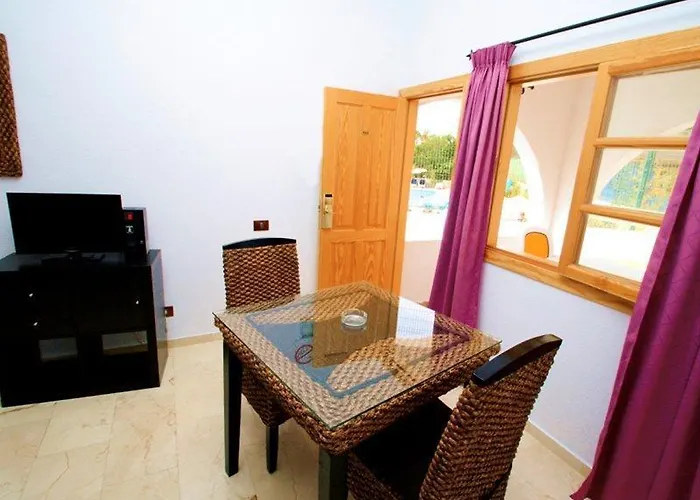 Rebecca Park מלון