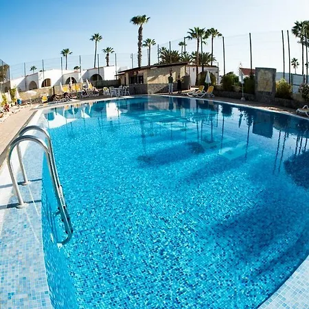 Rebecca Park Hotel