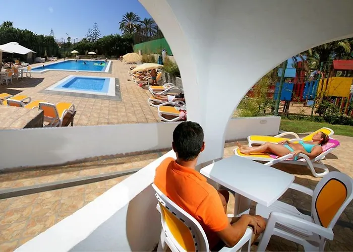 Rebecca Park Otel 2*