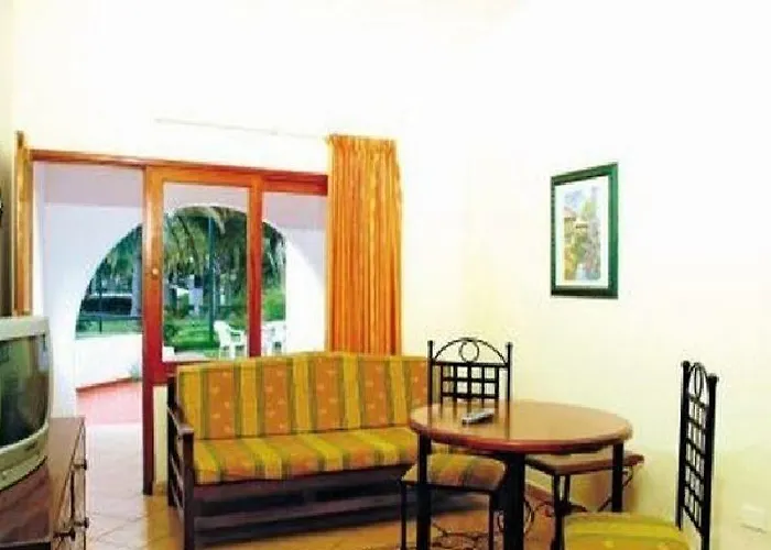 Otel Rebecca Park 2*