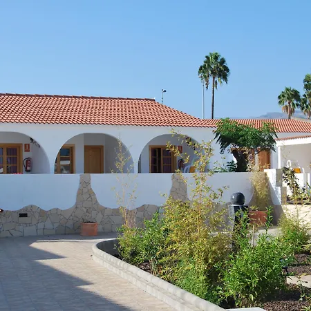 Rebecca Park ホテル