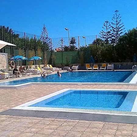 Rebecca Park Hotel 2*