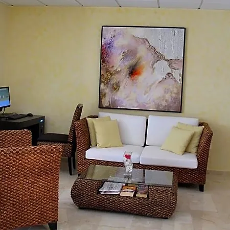 Hotel Rebecca Park 2*