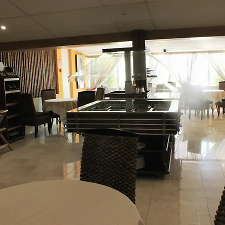 מלון Rebecca Park פלאייה דל אינגלז