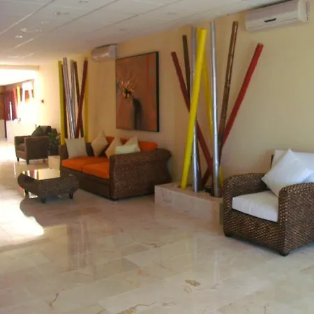 Rebecca Park מלון