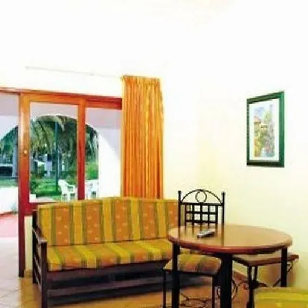 Hotel Rebecca Park 2*